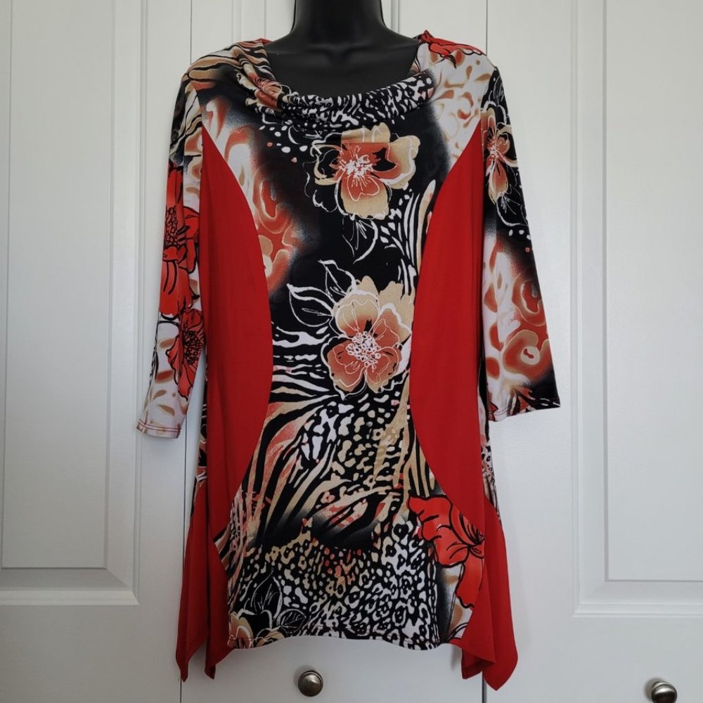 Frank Lyman design floral blouse Made in Canada